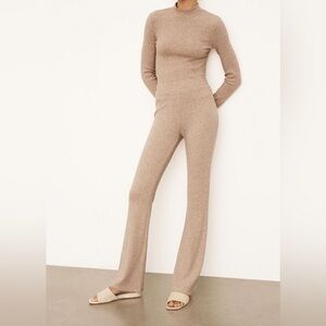 Vince| NWOT Ribbed Flare Pant Wheat Color| Large